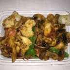Best Chicken w. Mushrooms in Naugatuck, CT