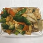 Best Soft Tofu w. Mixed Veg in Naugatuck, CT